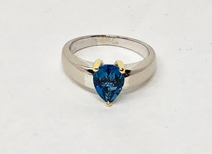 Blue Topaz Ring in 14 Karat Gold