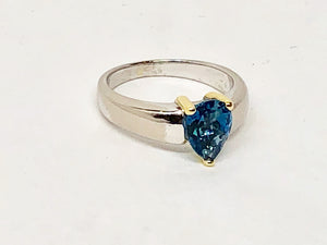 Blue Topaz Ring in 14 Karat Gold