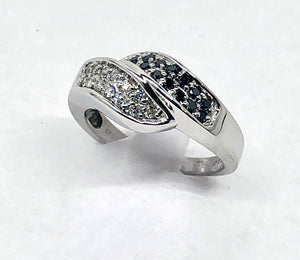 White and Black Diamonds Ring 14 Karat