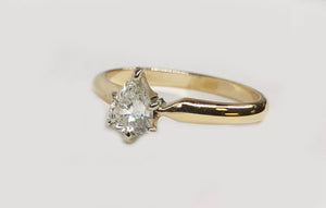 Pear Shape Diamond Engagement Ring 14Karat
