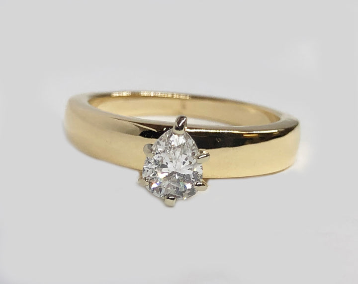 Pear Shape Engagement Diamond Ring 14 Karat
