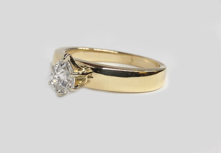 Pear Shape Engagement Diamond Ring 14 Karat