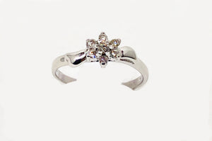 Flower Design Diamond Ring 14 Karat White Gold