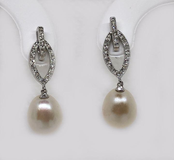 Estate Pearl Earring Drops 14 Karat Gold