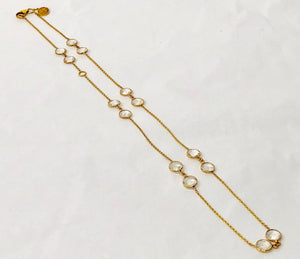 Moon Stone Nechlace in 18 Karat Yellow Gold