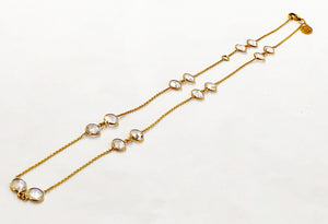 Moon Stone Nechlace in 18 Karat Yellow Gold