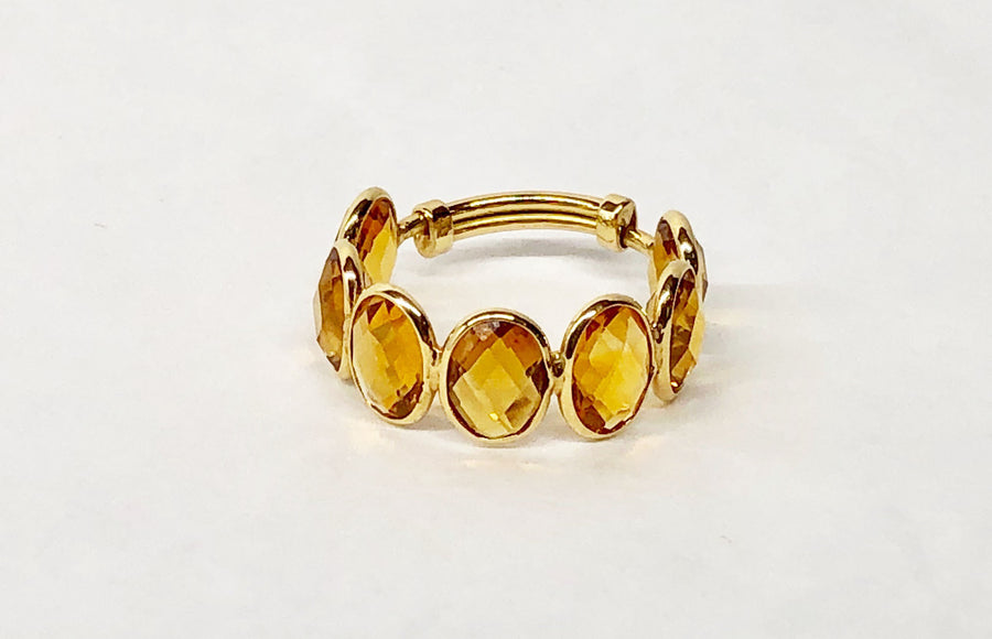Citrine Expandable Ring in 18 Karat Yellow Gold