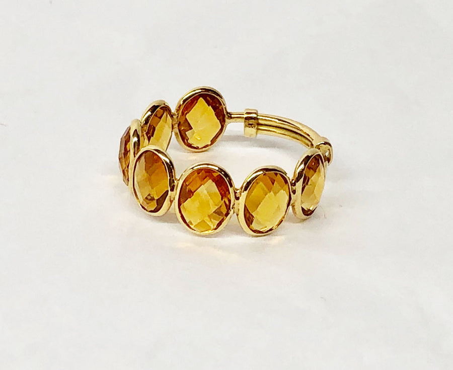Citrine Expandable Ring in 18 Karat Yellow Gold