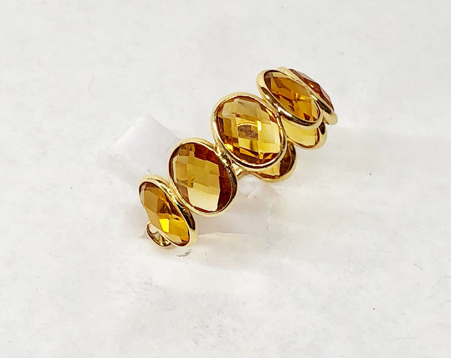 Citrine Expandable Ring in 18 Karat Yellow Gold