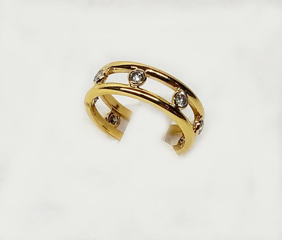 Classic and Cool Diamond Band Open Design 18 Karat Yellow Gold