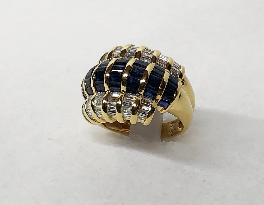Sapphire and Diamond Ring 18 Karat Yellow Gold